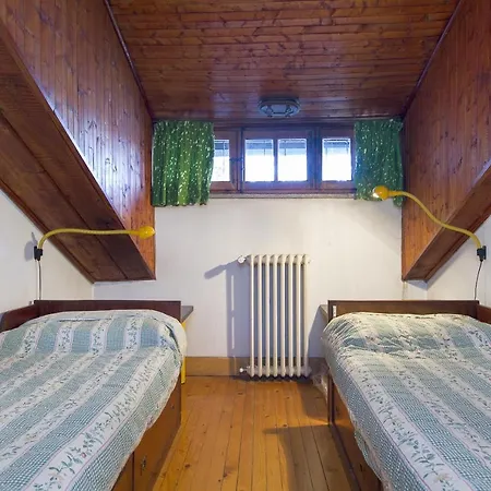 Willa Ispra Villa Sleeps 10 With Wifi Ispra