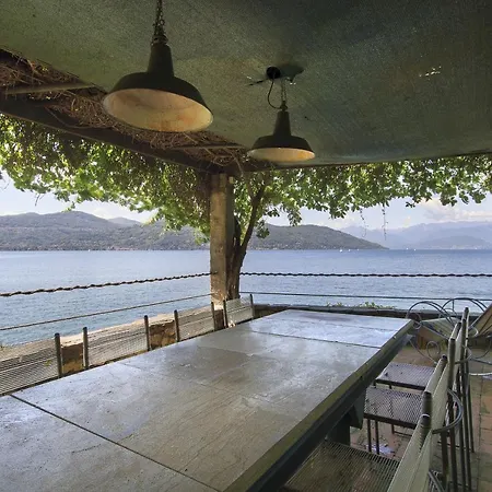 Ispra Villa Sleeps 10 With Wifi Willa *