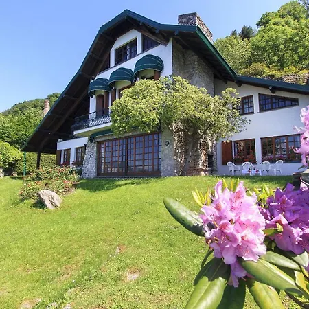 Willa Ispra Villa Sleeps 10 With Wifi Ispra